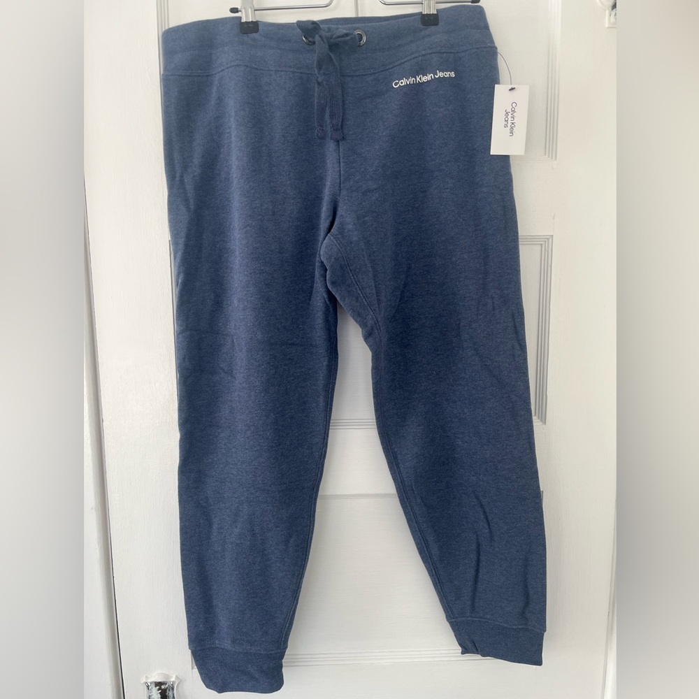 NWT Calvin Klein Jeans Joggers